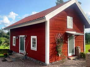 Nyrenoverad stuga nära naturen in Linköping